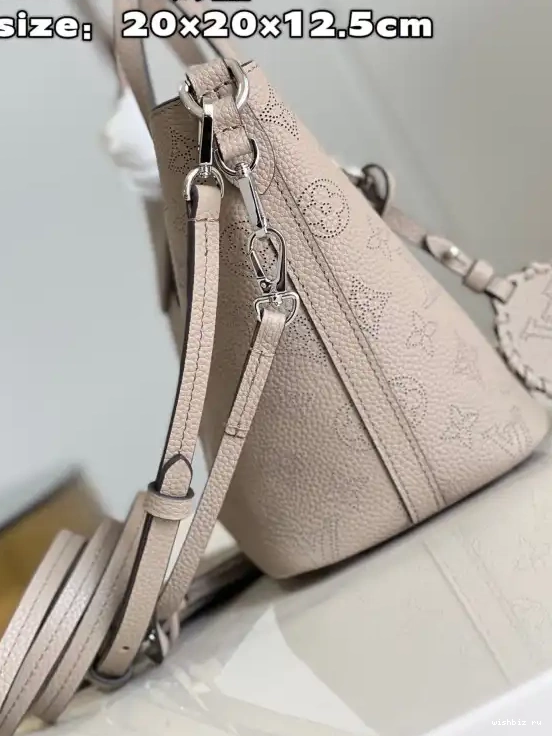 WIS BLOSSOM VUITTON LOUIS PM 0601